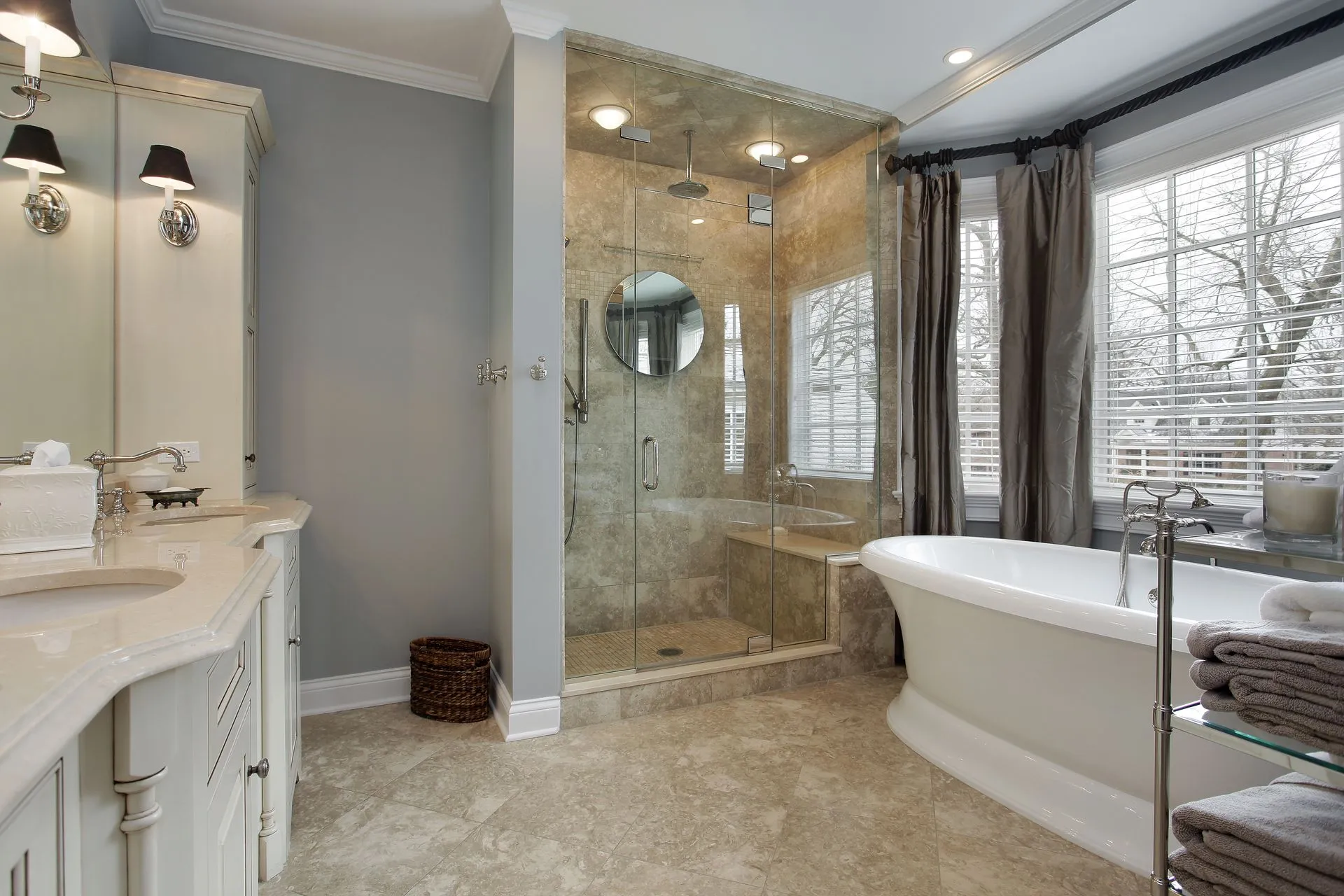 Upscale+Bath+Solutions_109770020-2880w